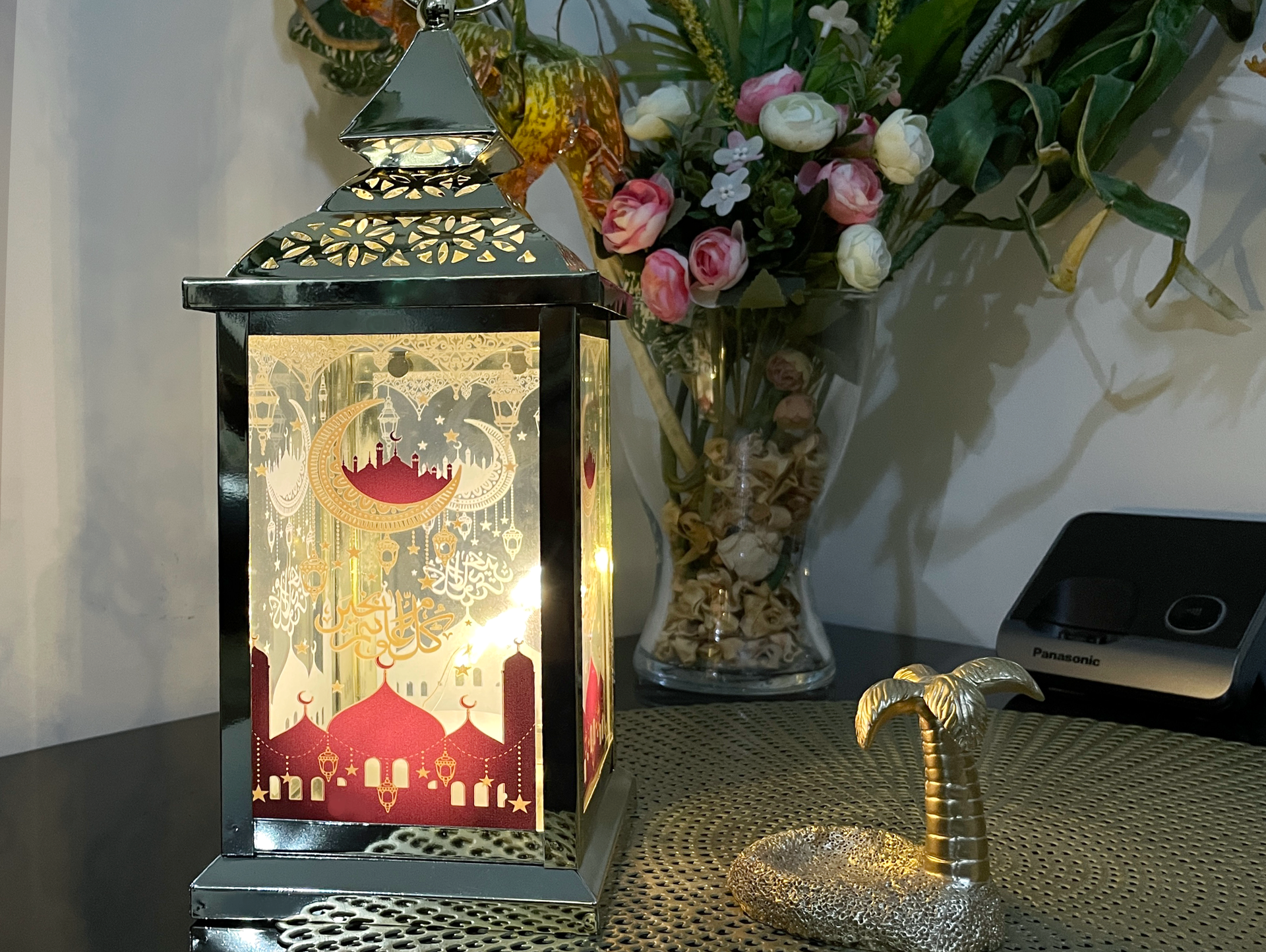 Arabian Metal Decorative LED Lantern